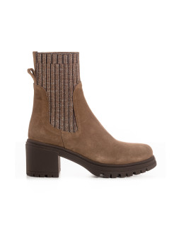 Boots Chelsea with velvet leather heel with elastic