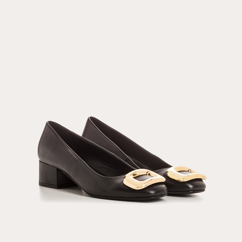 Ballerines à talons en cuir avec bijoux dorée