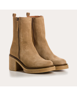 Velvet leather heel boots with zip