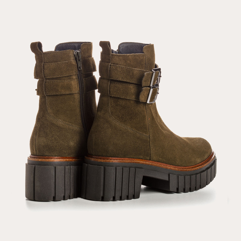 Boots Chelsea velvet leather with zipper and double curls