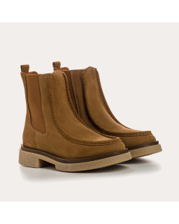 Boots Chelsea en cuir velours couleur havane avec élastiques