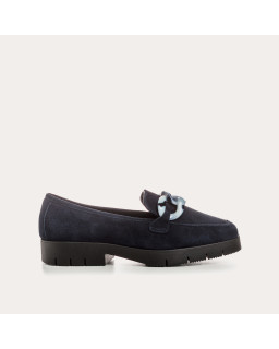 Velvet leather moccasins with chain jewel