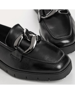 Leather compensated loafers with golden or silver accessories