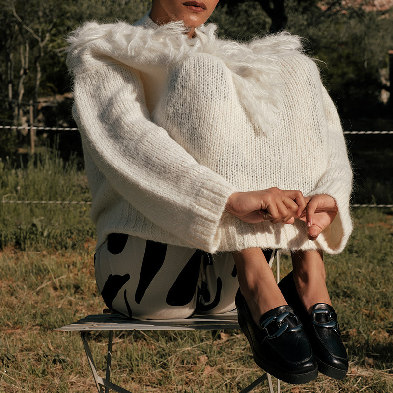 Mocassins compensés en cuir avec accessoires dorés ou argentés