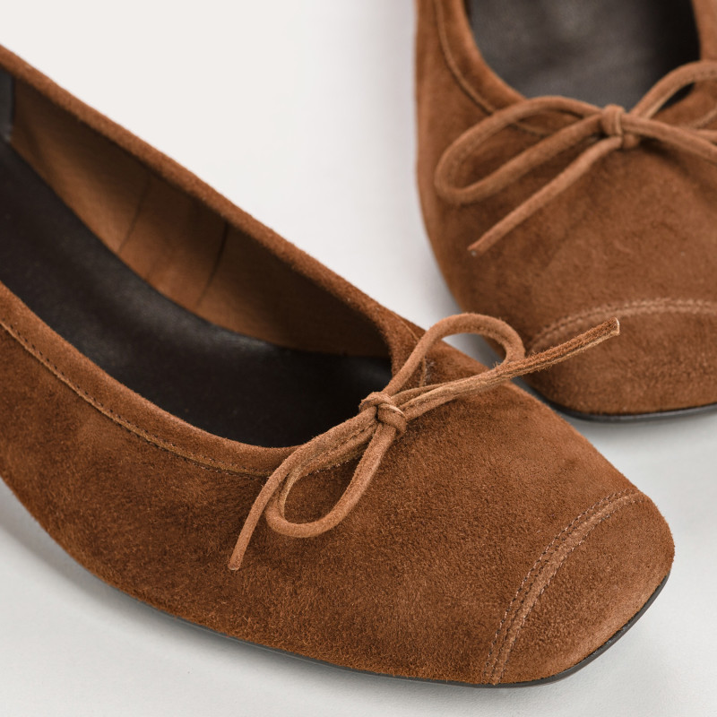 Ballerines à talons en cuir velours avec noeud