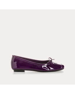 Ballerines en cuir vernis violet à noeud