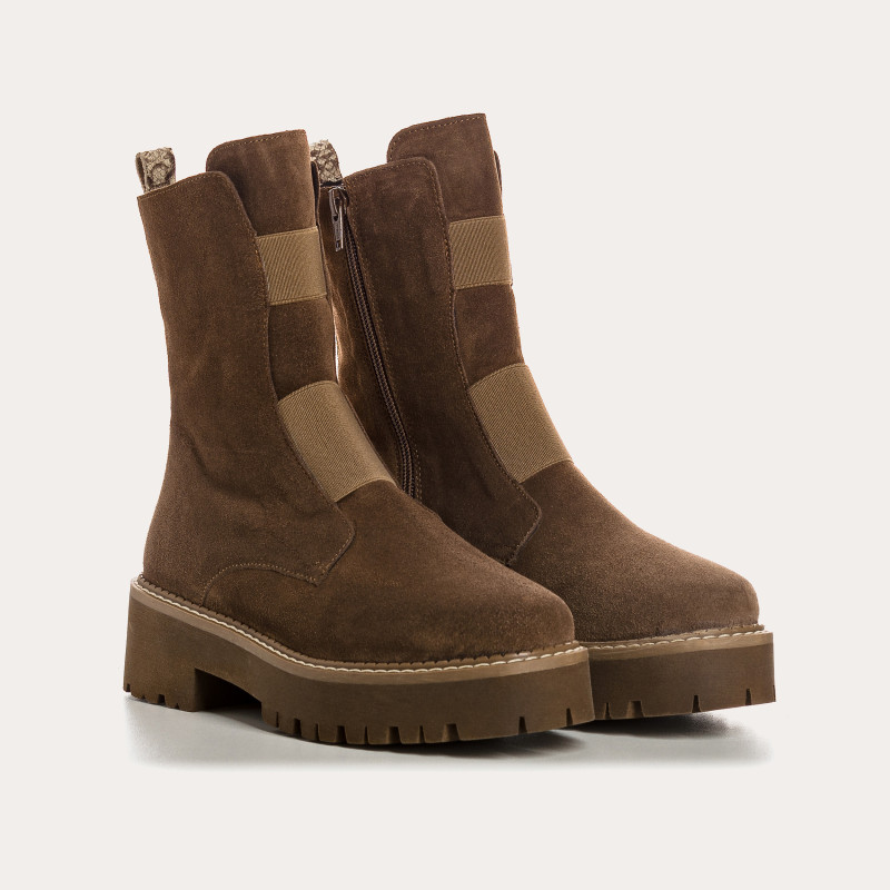 Boots Chelsea plates en cuir velours avec élastiques