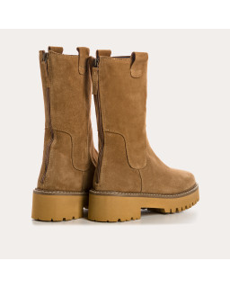 Bottines en cuir velours beige avec semelles crantées et zip arrière