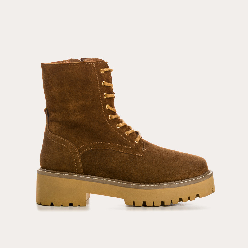 Boots à lacets en cuir velours avec zip intérieur et semelle en gomme