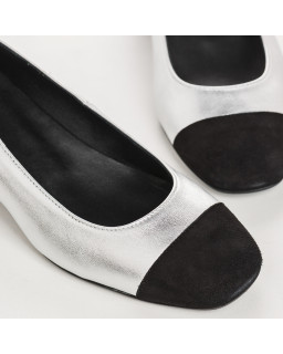 Ballerinas with two-tone metallic leather