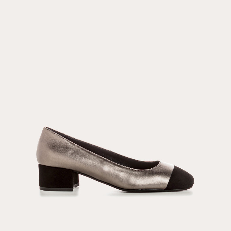 Ballerinas with two-tone metallic leather