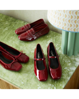 Ballerines à bout carré en cuir vernis