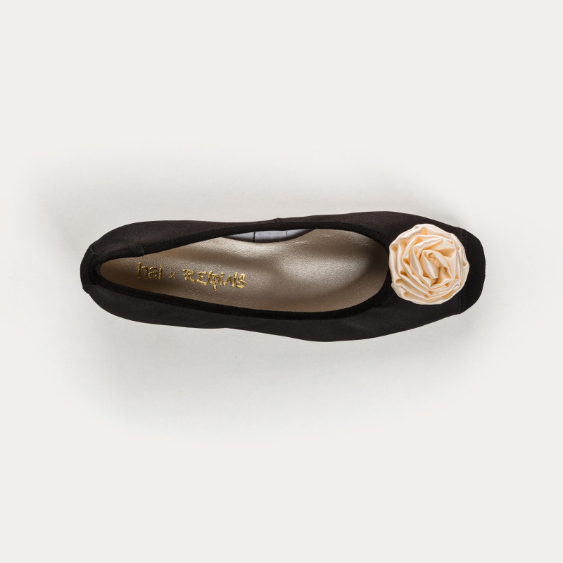 Ballerinas with black silk heels