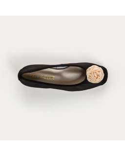 Ballerinas with black silk heels