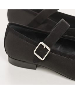 Babies en soie avec brides et boucles argentées