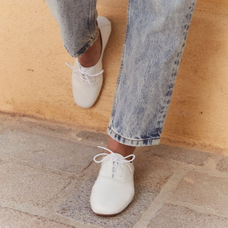 Derbies cuir femme plates avec lacets ton sur ton