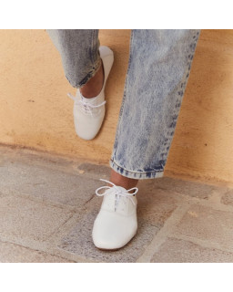 Derbies cuir femme plates avec lacets ton sur ton