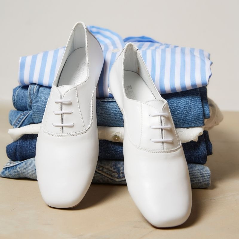 Derbies cuir femme plates avec lacets ton sur ton