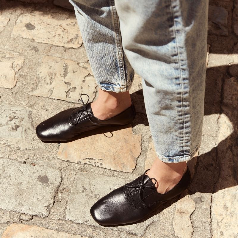 Derbies cuir femme plates avec lacets ton sur ton