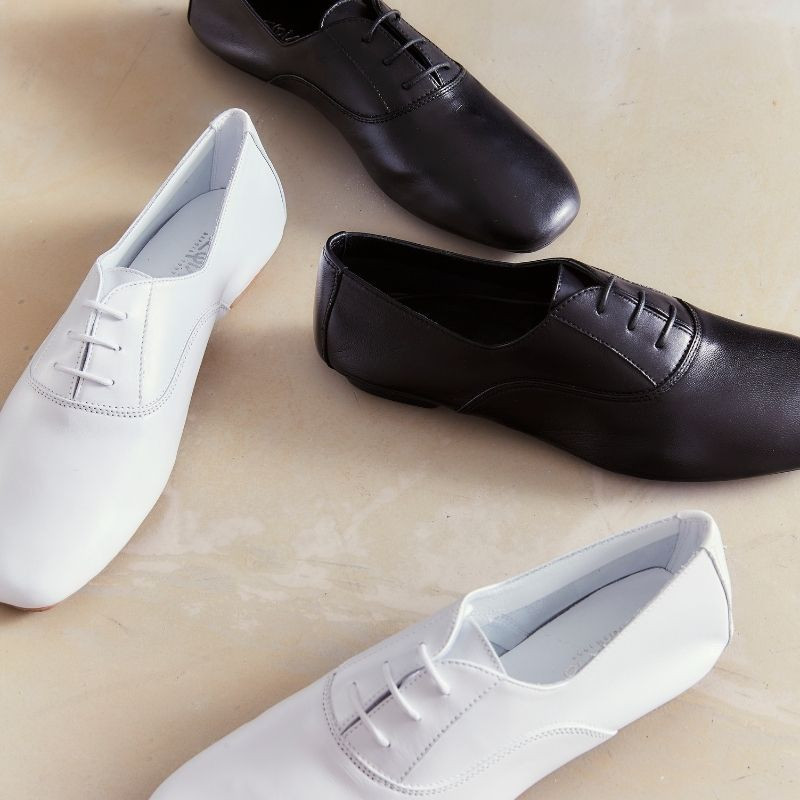 Derbies cuir femme plates avec lacets ton sur ton