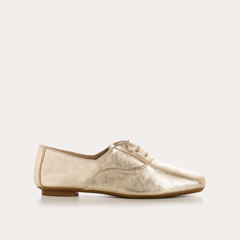 Derbies plates en cuir métallisé avec lacets ton sur ton