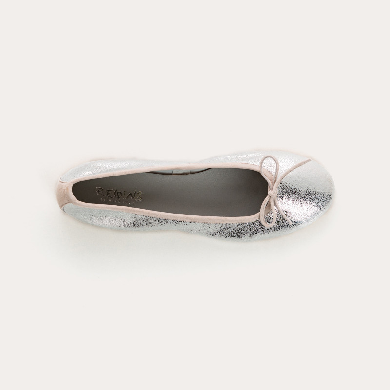 Flat ballerinas with metallic leather knot with rounded butt