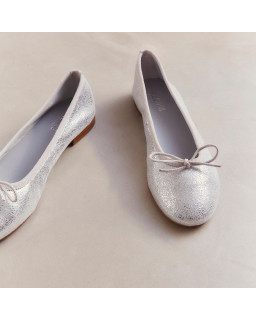 Ballerines plates à nœud en cuir métallisé avec bout arrondi