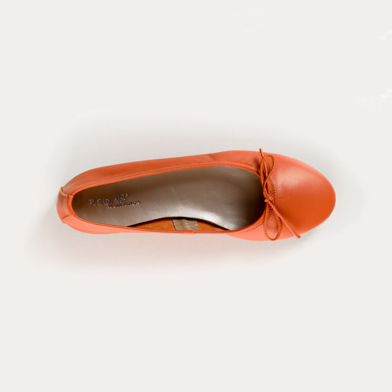 Ballerines plates à nœud en cuir avec bout arrondi