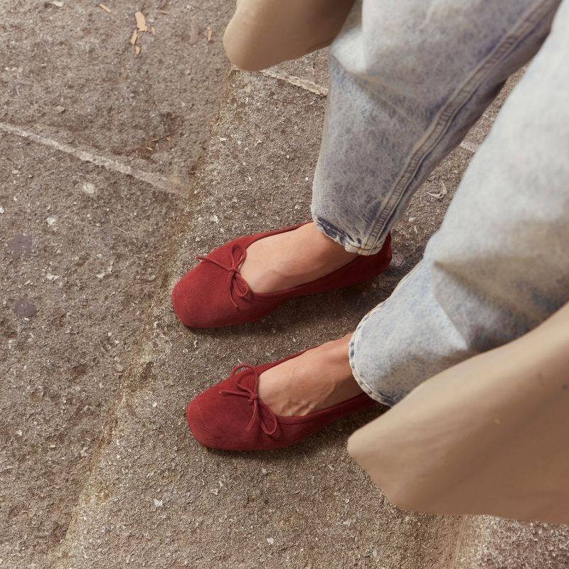 Flat ballerinas with velvet leather knot with tip reinforcement