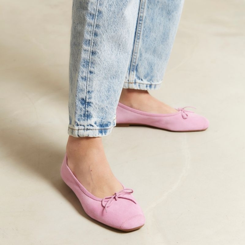 Ballerines plates à nœud en cuir velours avec renfort à la pointe