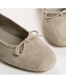 Ballerinas Flexible Leather Harmony: Premium Comfort and Elegance