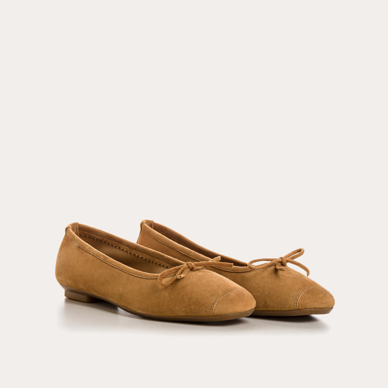 Ballerinas Flexible Leather Harmony: Premium Comfort and Elegance