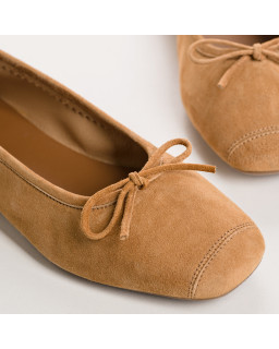 Ballerinas Flexible Leather Harmony: Premium Comfort and Elegance