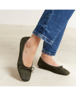 Ballerinas Flexible Leather Harmony: Premium Comfort and Elegance