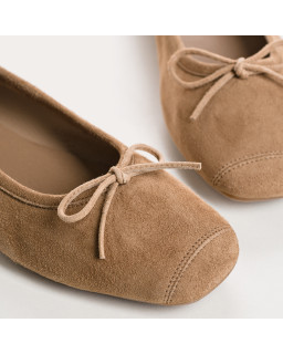 Ballerinas Flexible Leather Harmony: Premium Comfort and Elegance