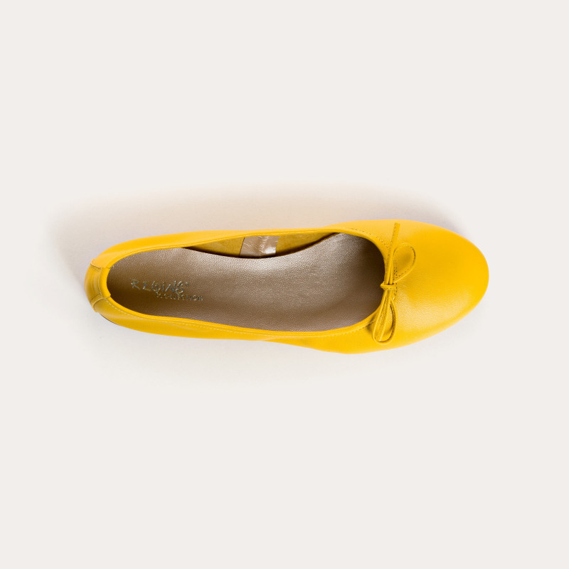 Flat bowl flat ballerinas with rounded butt