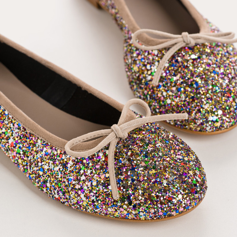 Flat ballerinas with steeped fabric knot with rounded butt