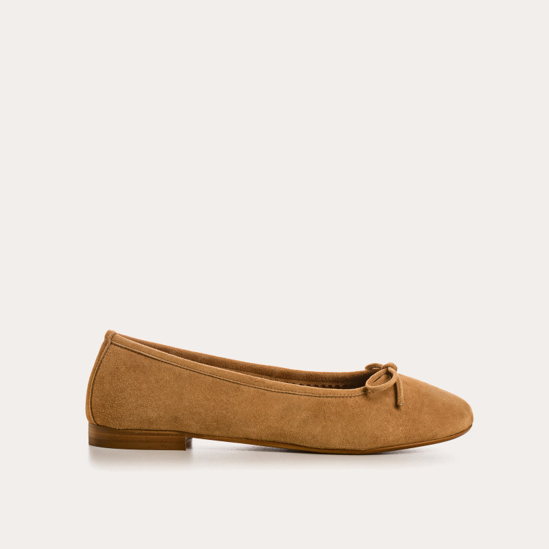 Flat ballerinas with velvet leather knot with rounded butt