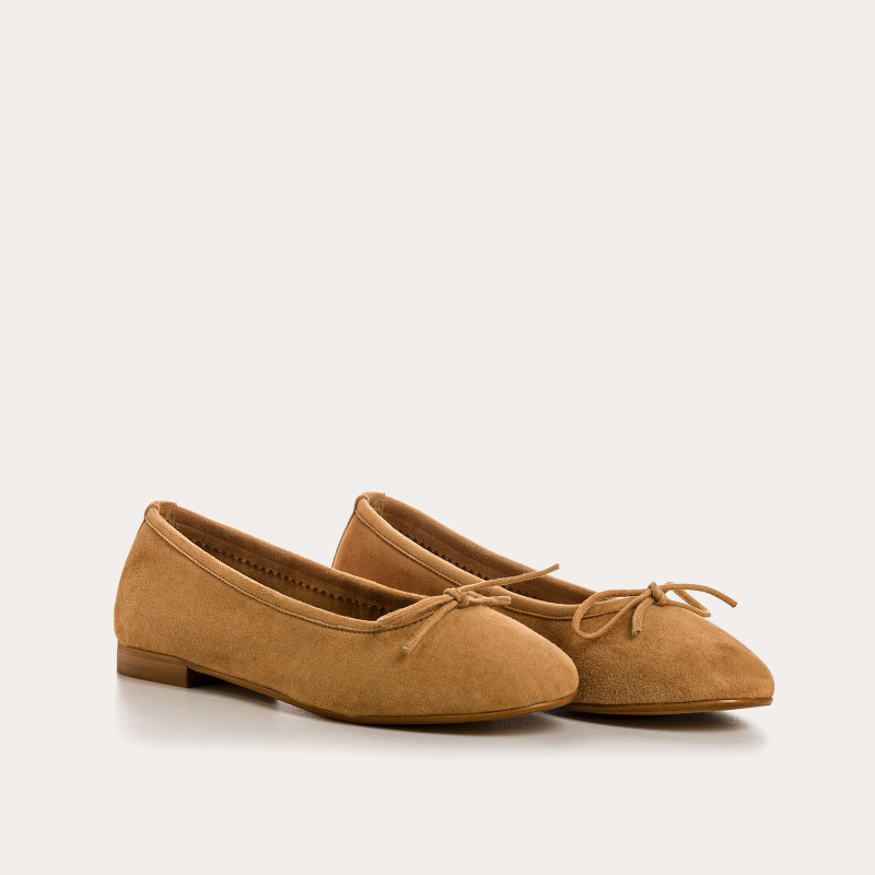 Flat ballerinas with velvet leather knot with rounded butt