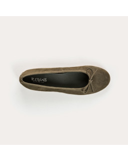 Flat ballerinas with velvet leather knot with rounded butt