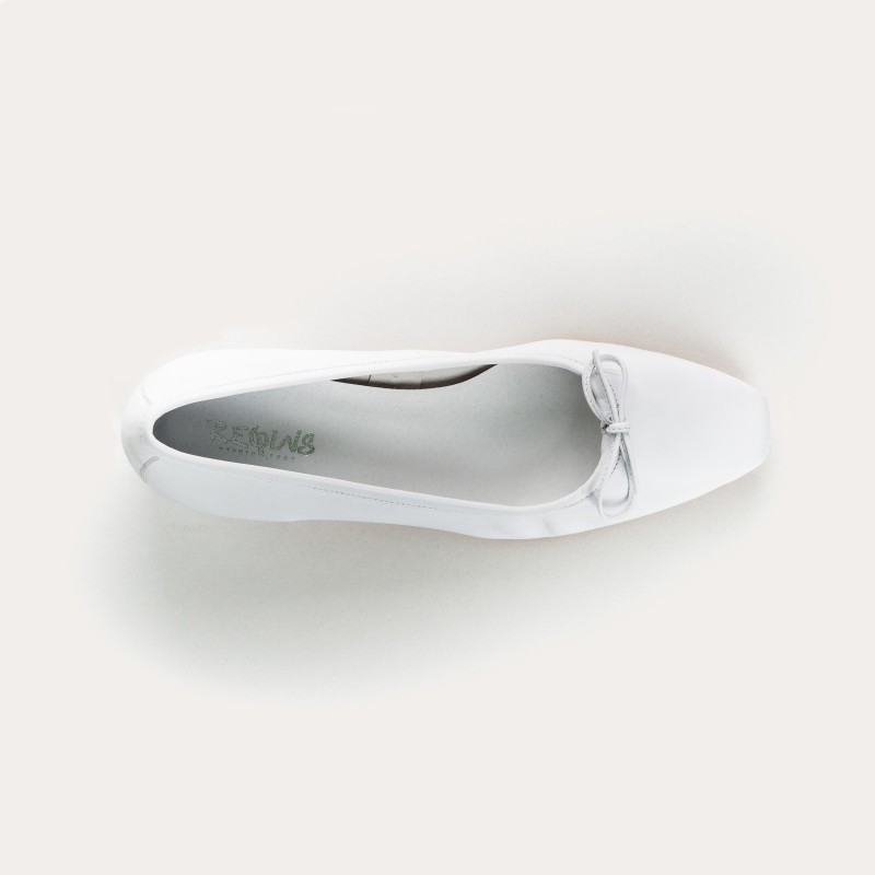 Ballerines à talons en cuir