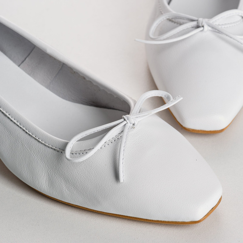Leather heel ballerinas