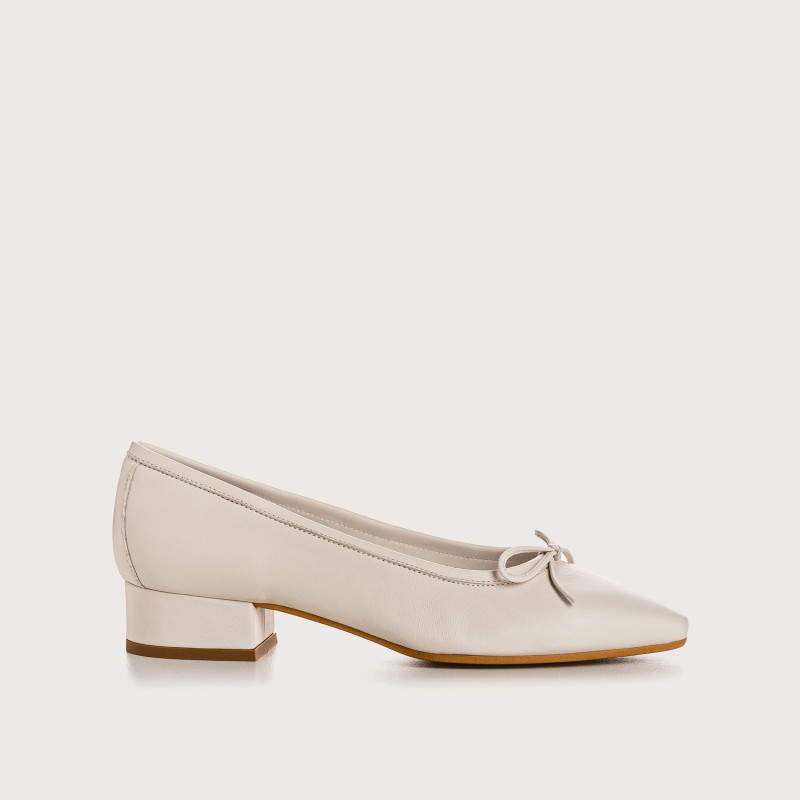 Ballerines à talons en cuir