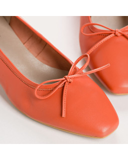 Ballerines à talons en cuir