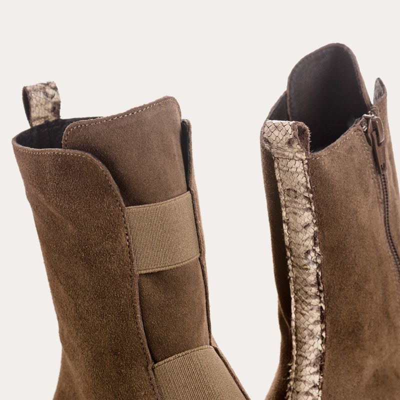 Boots Chelsea en cuir velours avec élastiques et zip intérieur