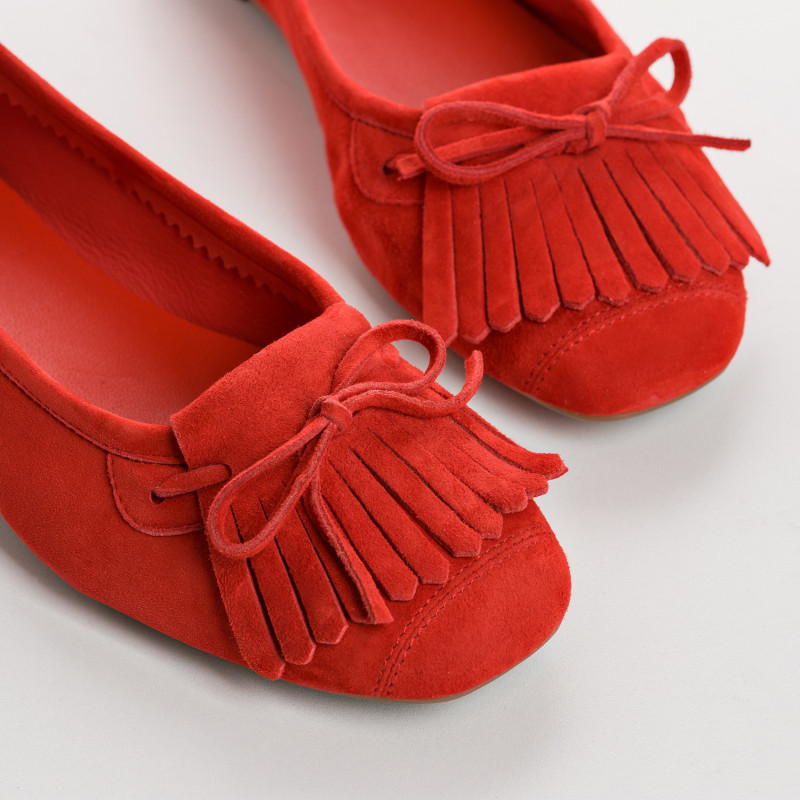 Ballerines en cuir velours avec franges sur le dessus