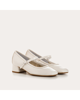 Babies with mid-high heels varnished with golden or silver buckle