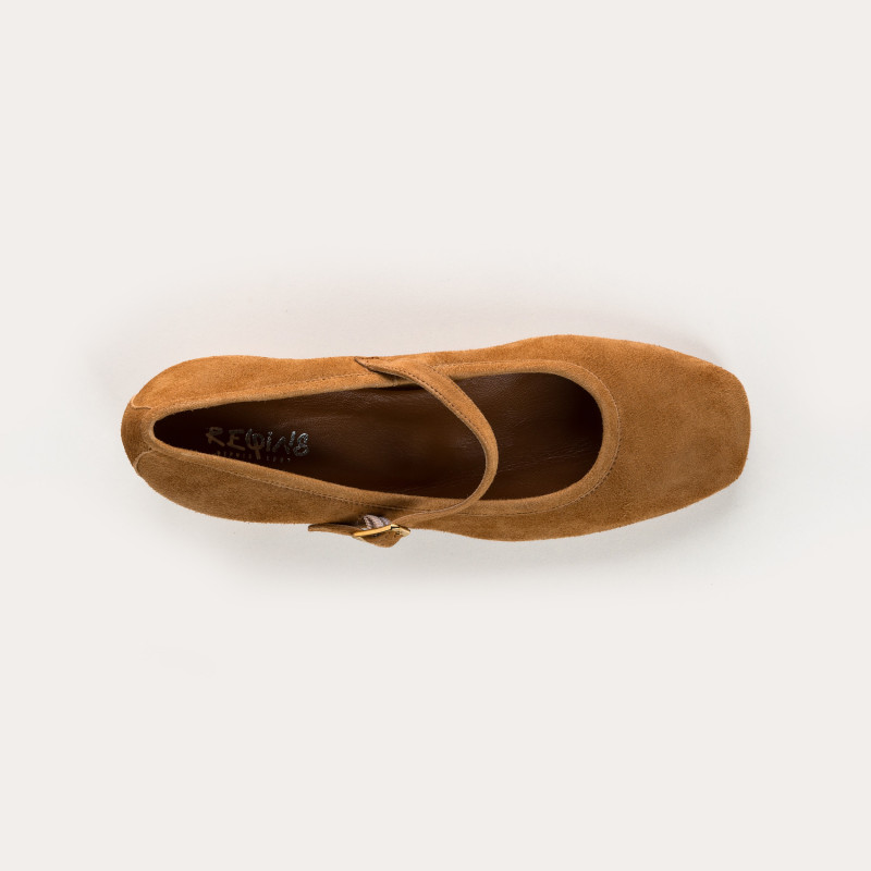 Babies with velvet leather heels