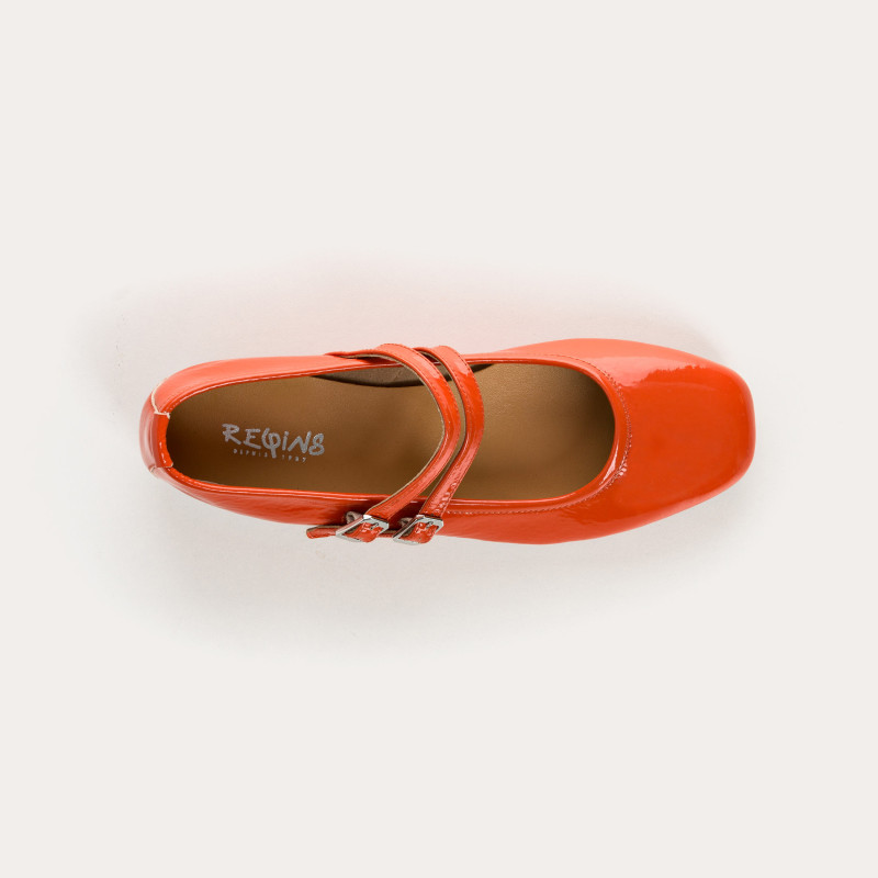 Babies Holga en cuir vernis Naplak | Élégance rétro & confort – Reqins