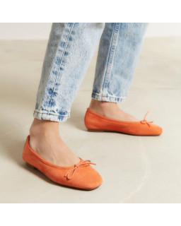 Flat ballerinas with velvet leather knot with tip reinforcement